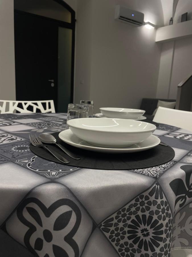 Opificio Apartment คาตาเนีย ภายนอก รูปภาพ